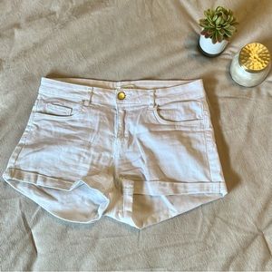 H&M White Denim Shorts, size 6